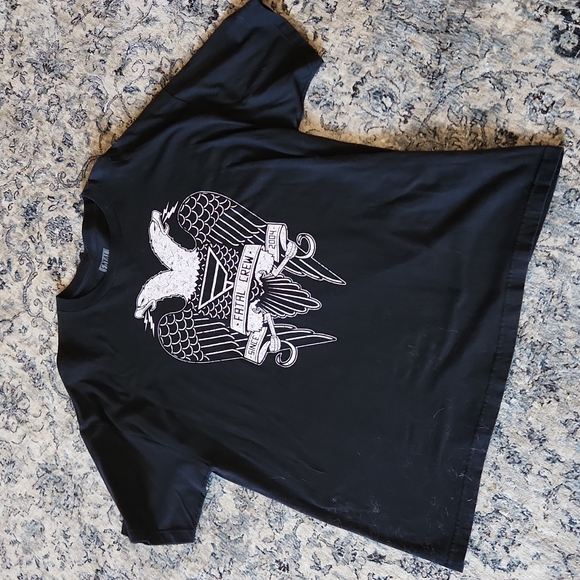 Fatal Crew XXL Tshirt - Picture 2 of 3